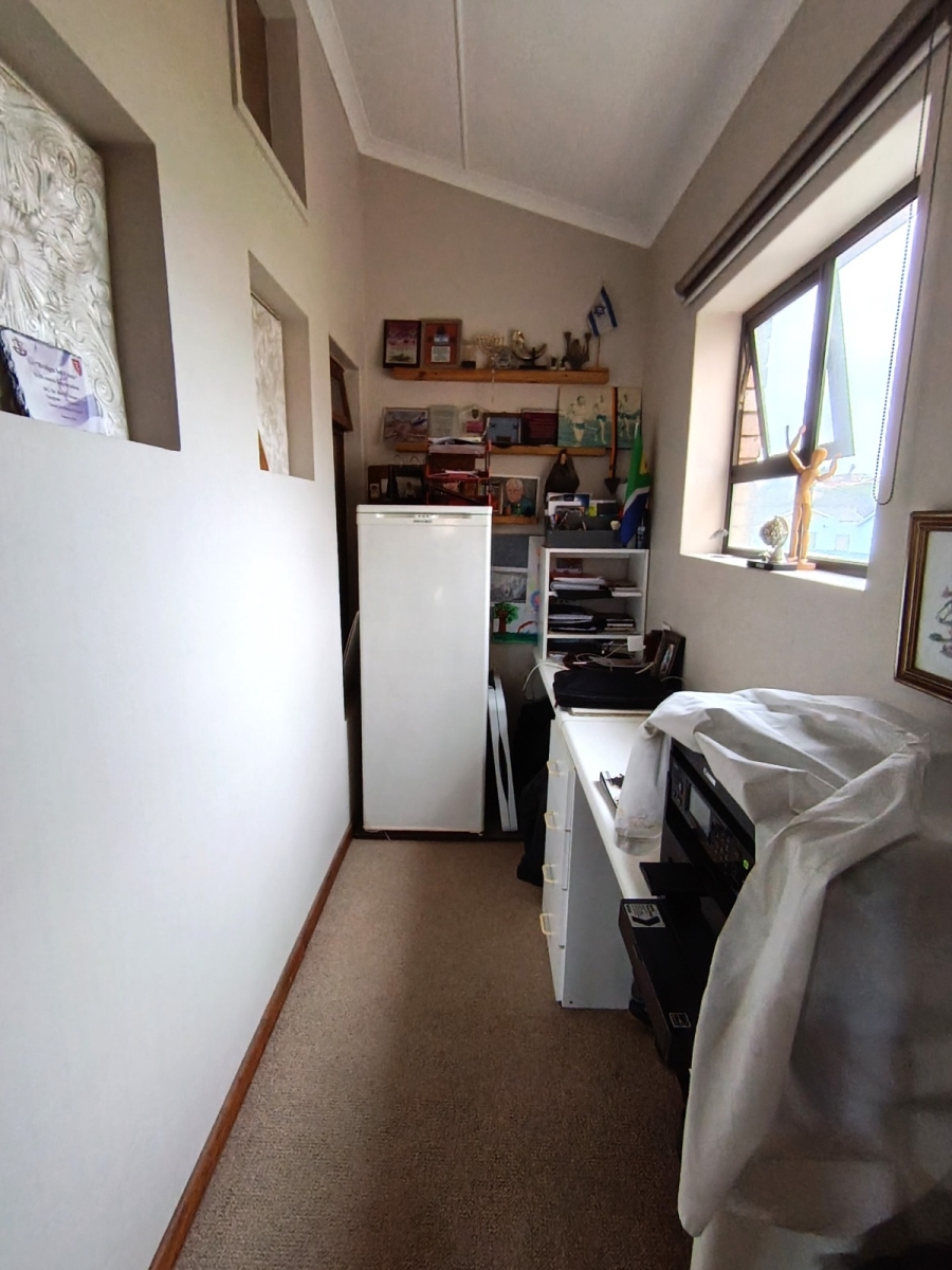 3 Bedroom Property for Sale in Ferreira Town Eastern Cape